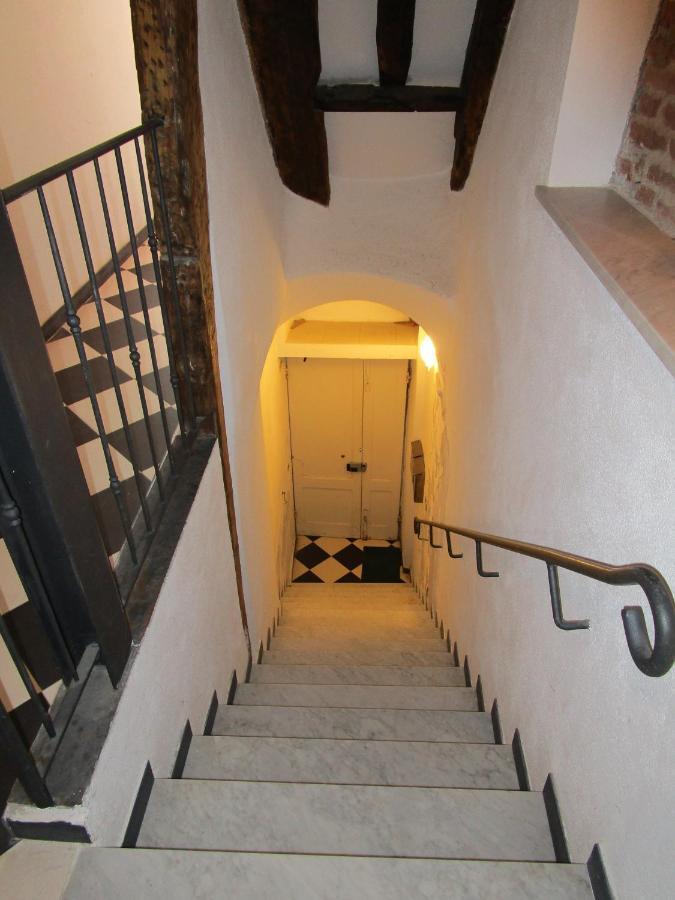 Marina Apartment, Unique, Authentic, Beachfront, 2 Aircondo Bdr , 2Bht, Easy To Train Or From Private Parking Vernazza Bagian luar foto