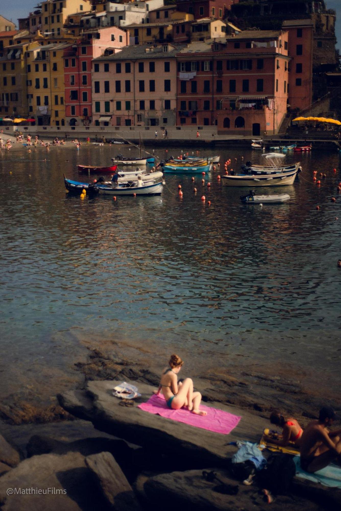Marina Apartment, Unique, Authentic, Beachfront, 2 Aircondo Bdr , 2Bht, Easy To Train Or From Private Parking Vernazza Bagian luar foto
