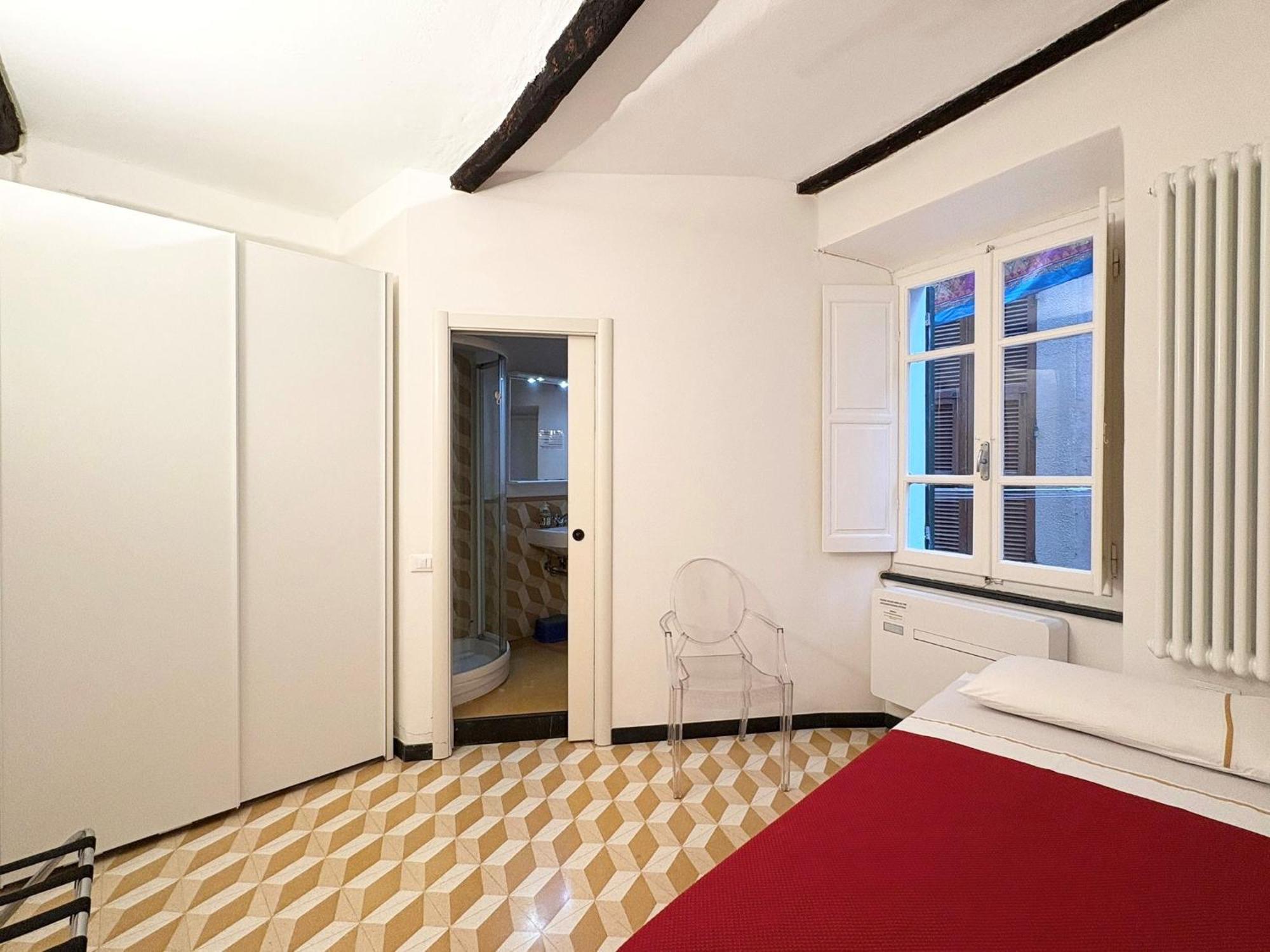 Marina Apartment, Unique, Authentic, Beachfront, 2 Aircondo Bdr , 2Bht, Easy To Train Or From Private Parking Vernazza Bagian luar foto