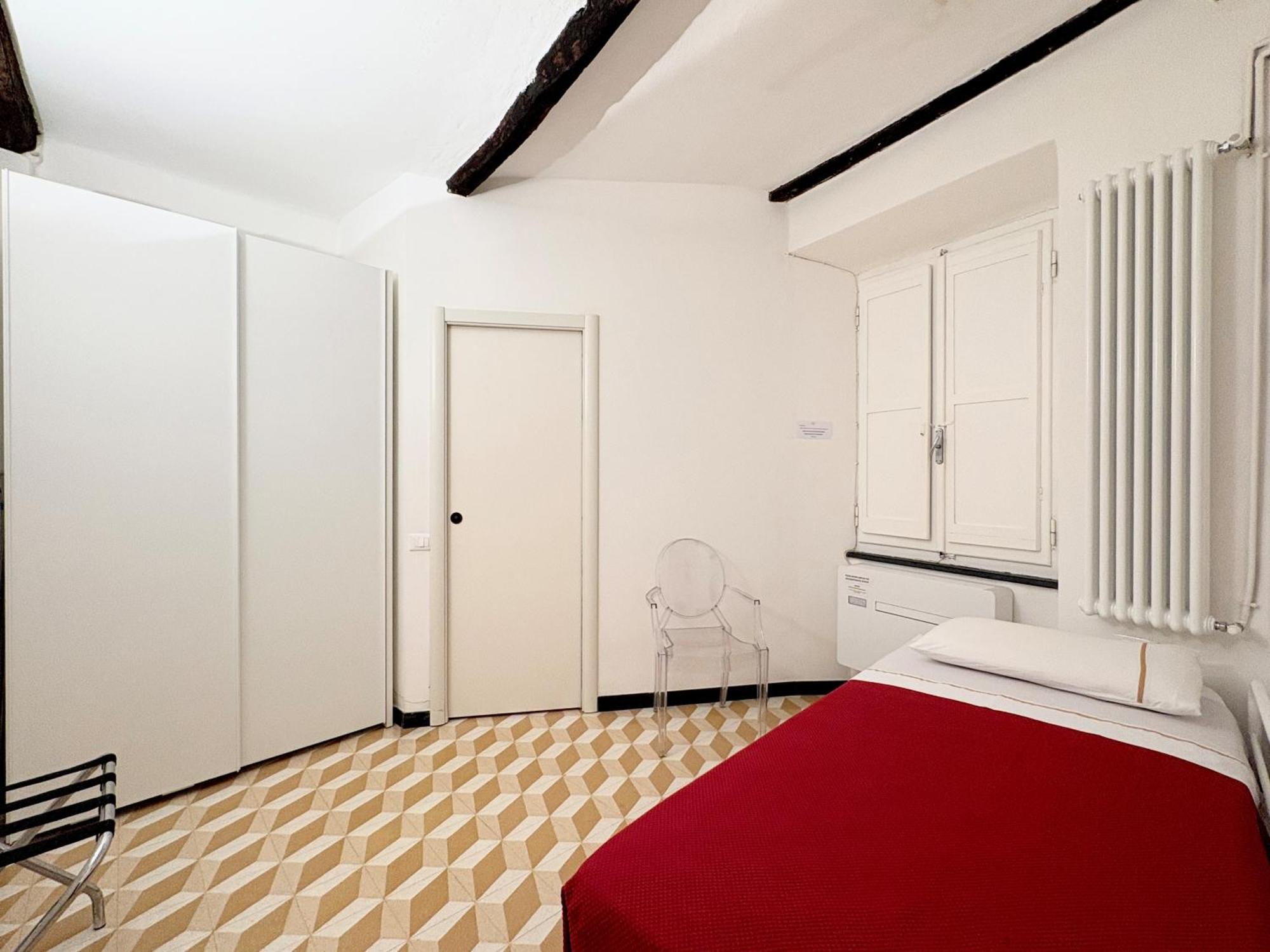 Marina Apartment, Unique, Authentic, Beachfront, 2 Aircondo Bdr , 2Bht, Easy To Train Or From Private Parking Vernazza Bagian luar foto